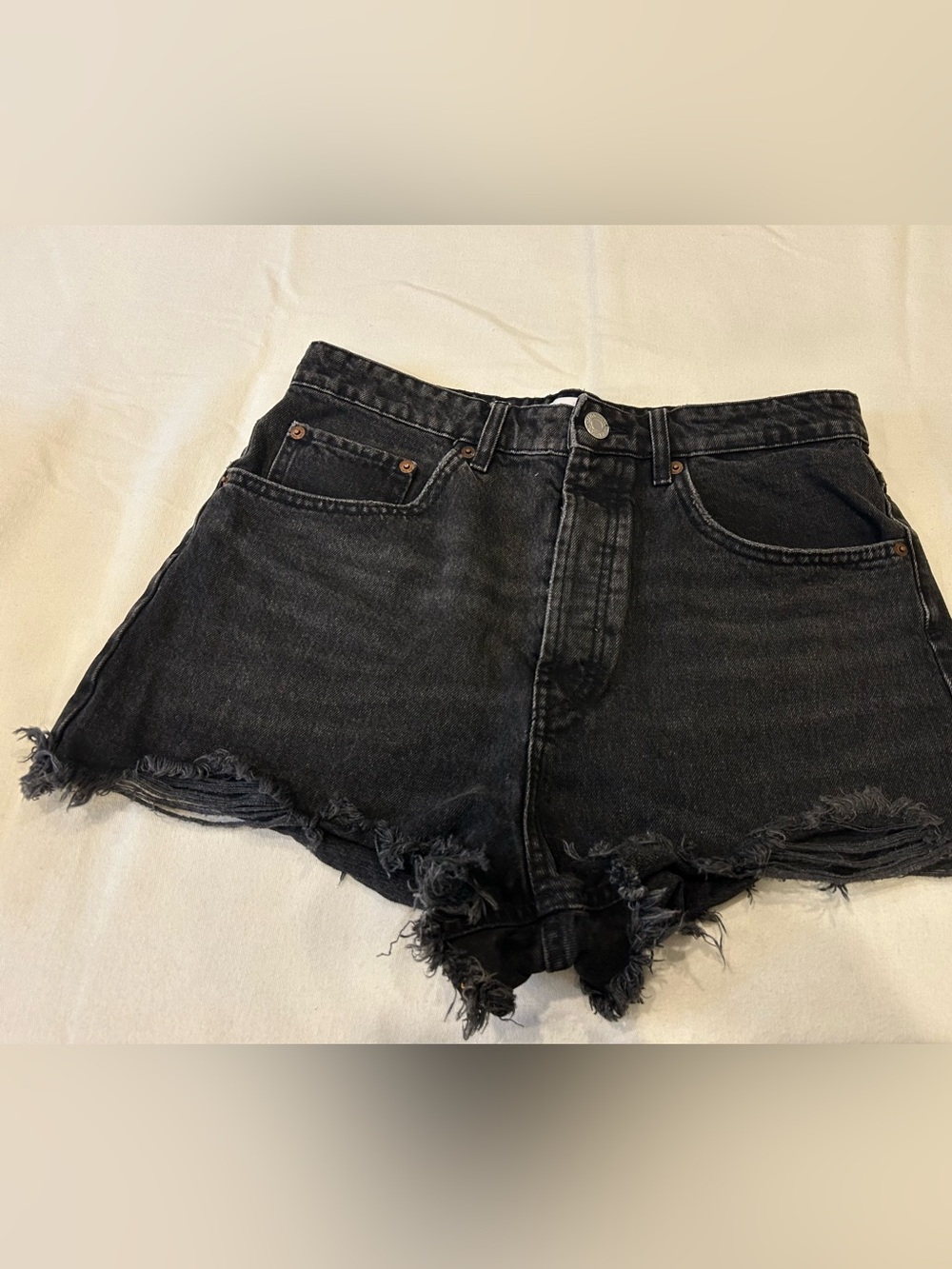 Women’s black Zara Jean shorts